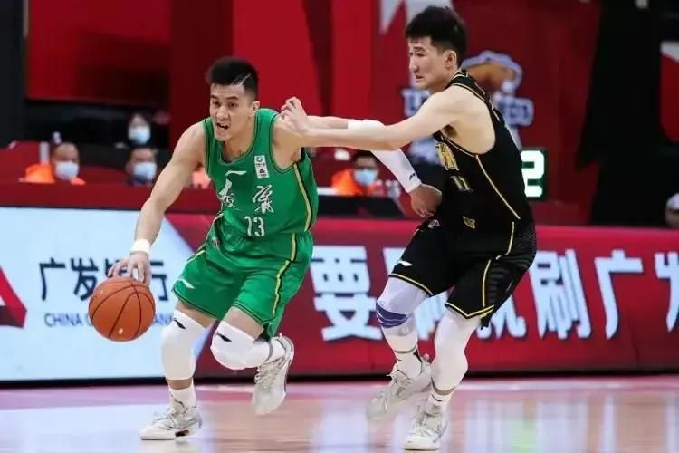 对于影视行业的创作者们来说，与发哥合作拍戏则是一种至高的享受